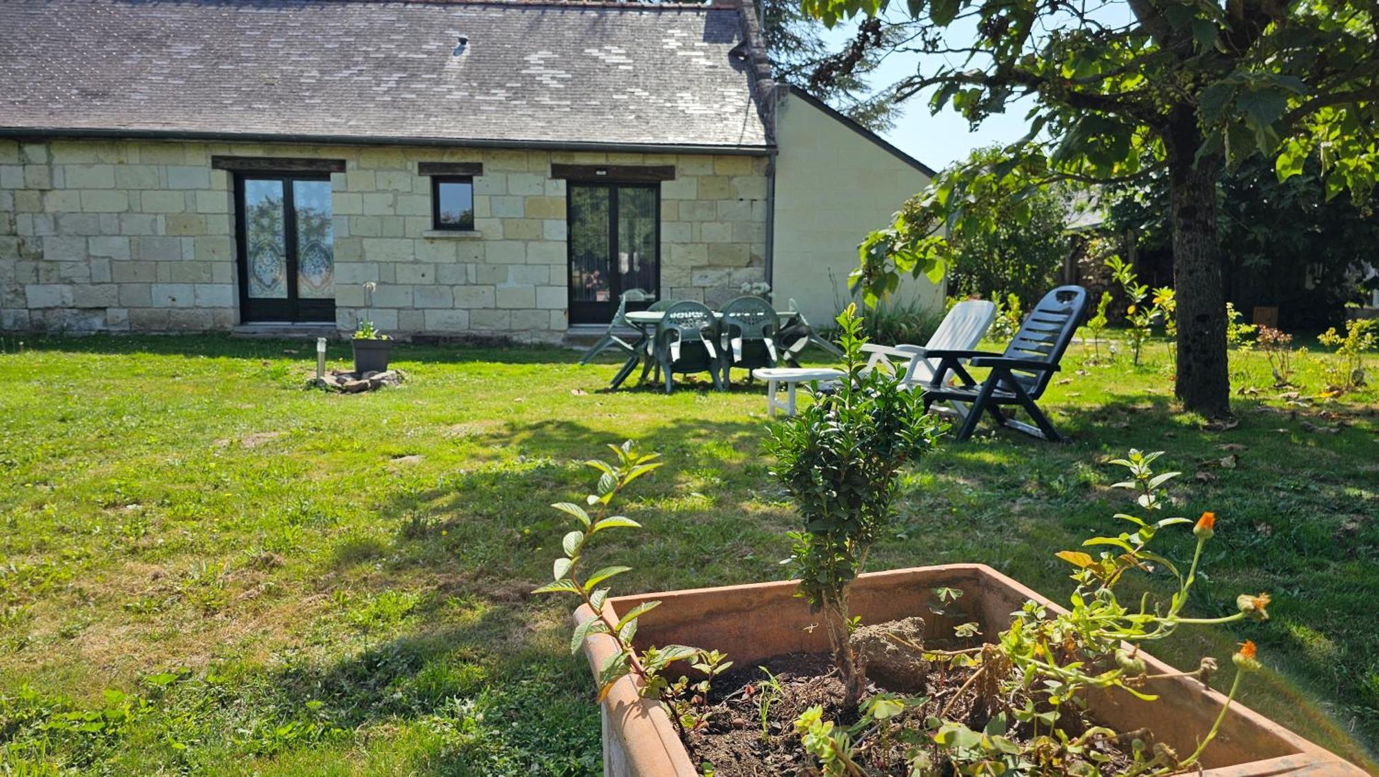 Ferienwohnung Domaine Des Moizons, Le Figuier Villebernier Exterior foto